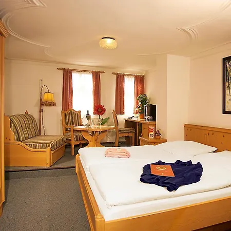 Altdeutsches Roter Hirsch * 예나