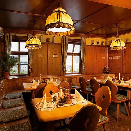 여관 Altdeutsches Roter Hirsch 예나