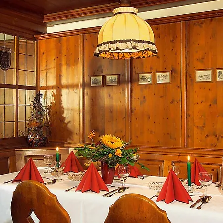 Altdeutsches Roter Hirsch 예나