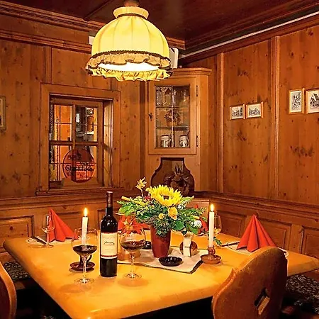 Altdeutsches Roter Hirsch Γιένα